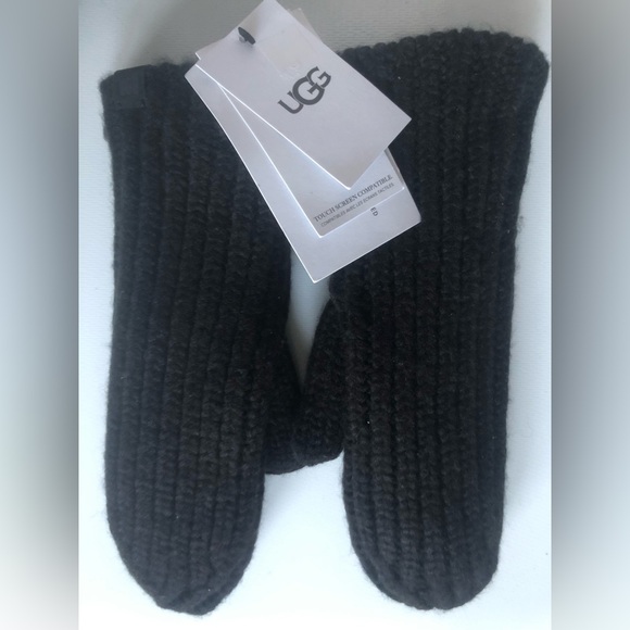 UGG Black Knit Rib Mittens - Picture 3 of 10